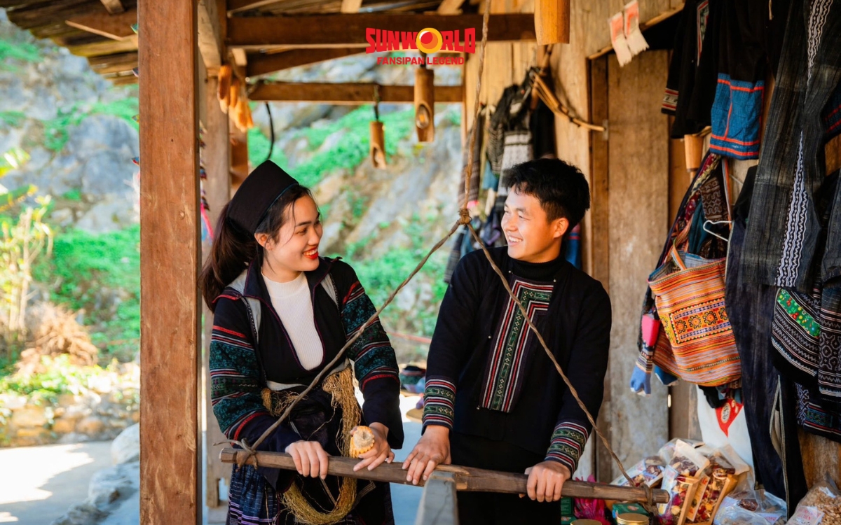 Checkin không gian độc với nhà sàn, vật dụng thủ công tại Bản Mây