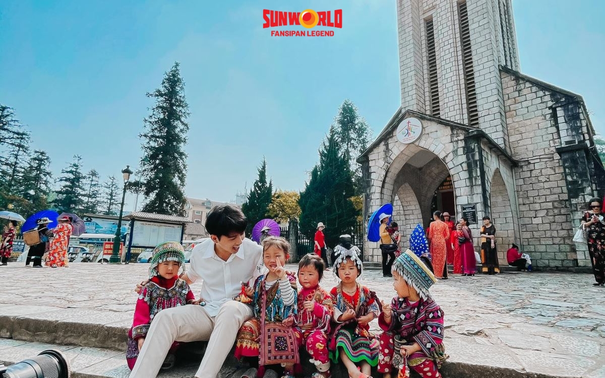 Du lịch Sapa: Nhà thờ Đá Sapa