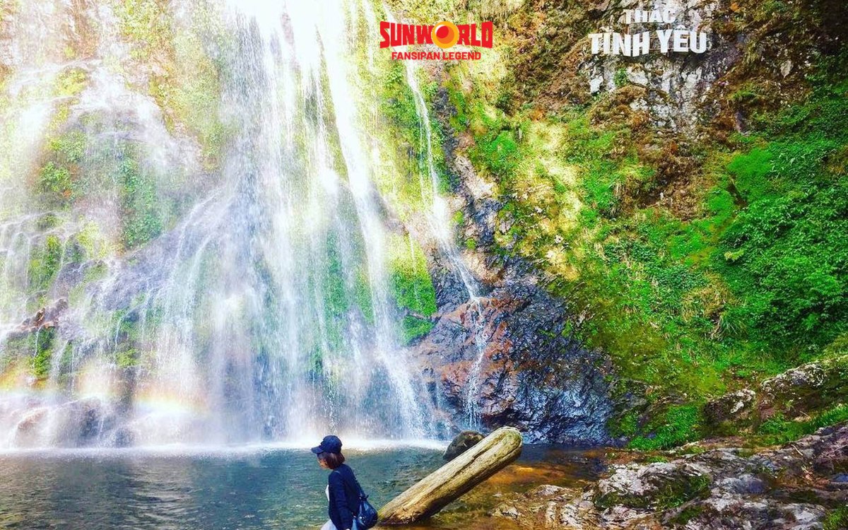 Giá vé các điểm du lịch Sapa: Vé Thác Bạc - Thác Tình Yêu