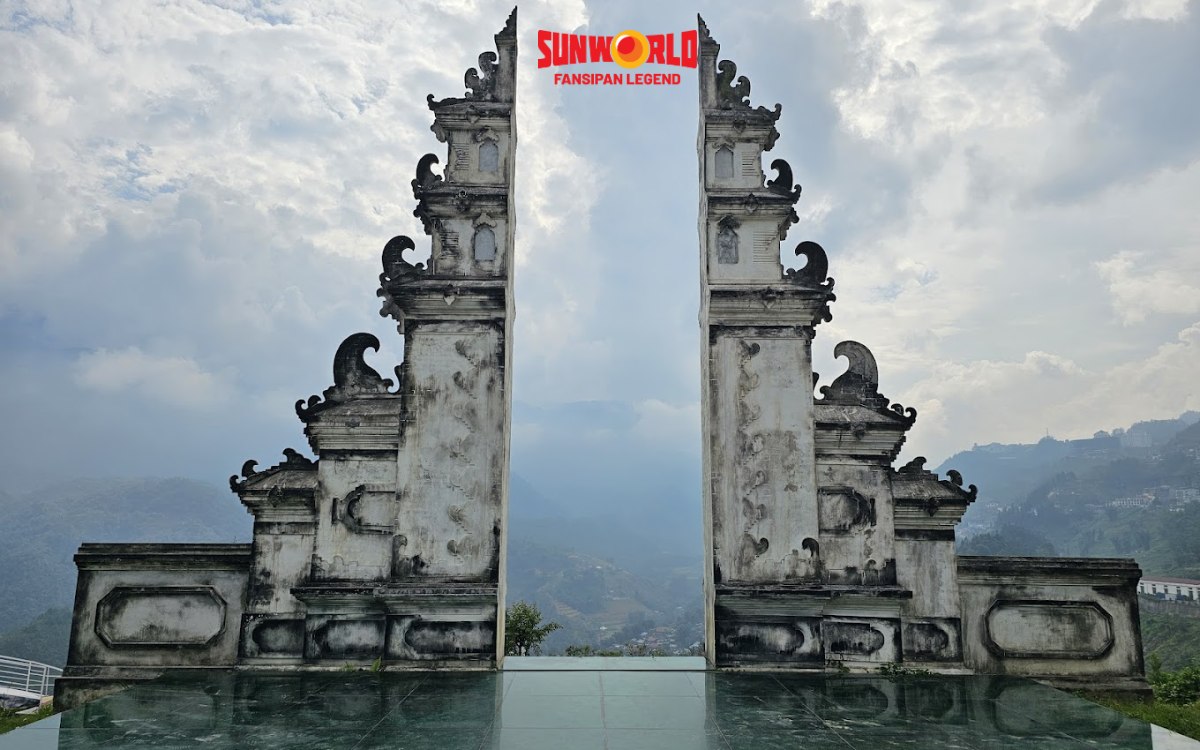 Giá vé các điểm du lịch Sapa: Vé Cổng Trời Ô Quy Hồ
