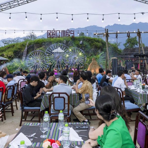 Vé Buffet/Ẩm Thực Tối Bản Mây