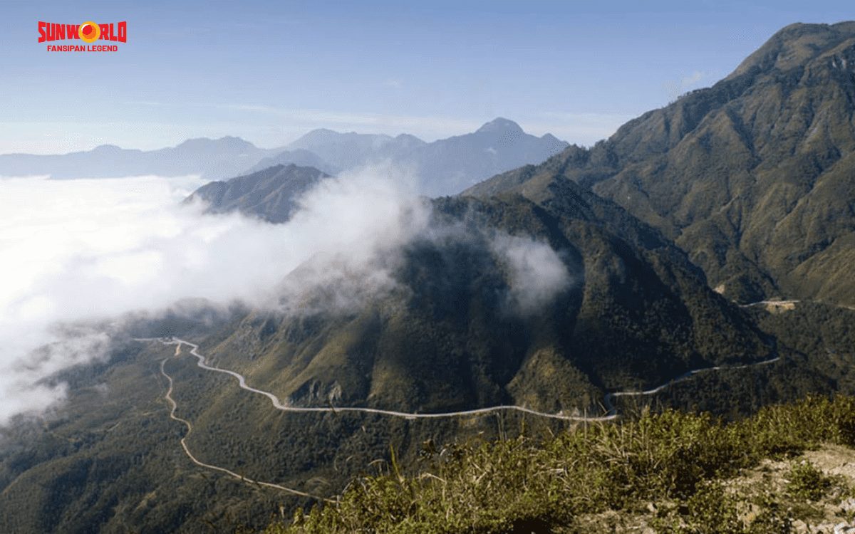 Leo Fansipan bao nhiêu km với cung Trạm Tôn