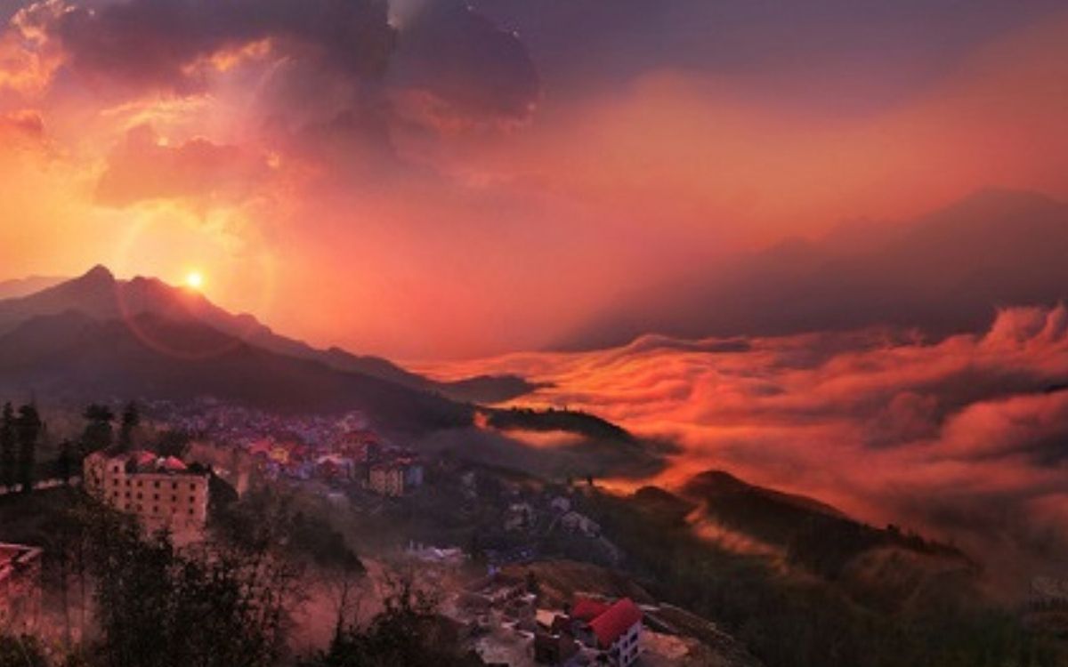 Ngắm hoàng hôn lửa khi đi Sapa tháng 10