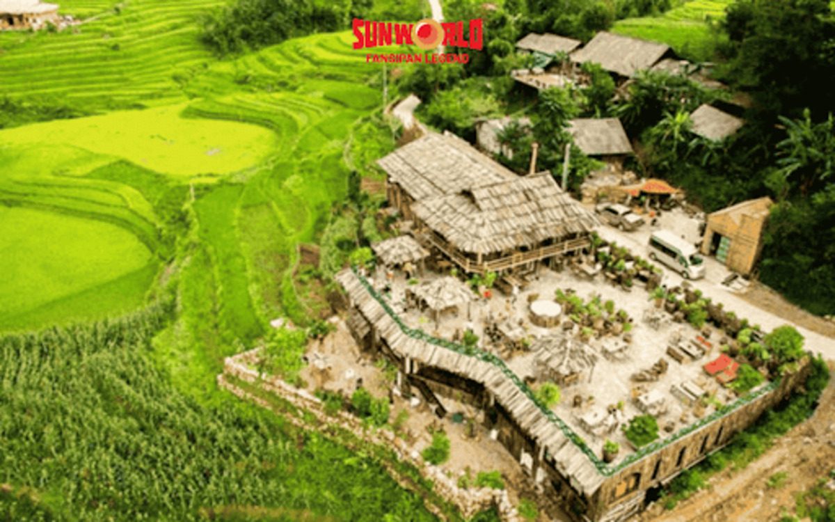 Tắm lá Dao đỏ Sapa: Lá Dao Spa & Coffee House