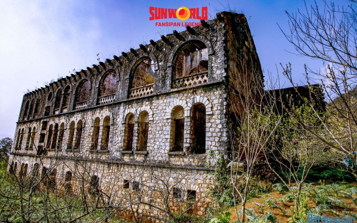 Tu viện cổ Sapa có lịch sử gần 100 năm