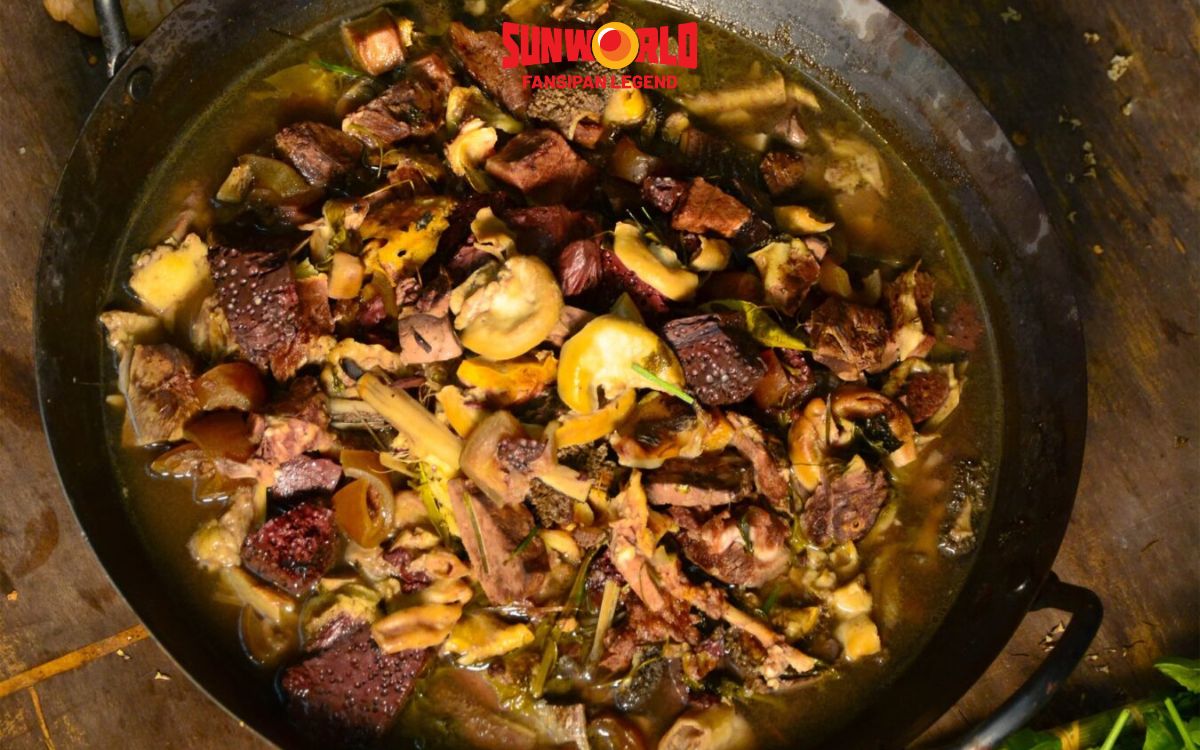 Thắng cố là món đầu tiên phải thử khi thắc mắc ăn gì ở Sapa