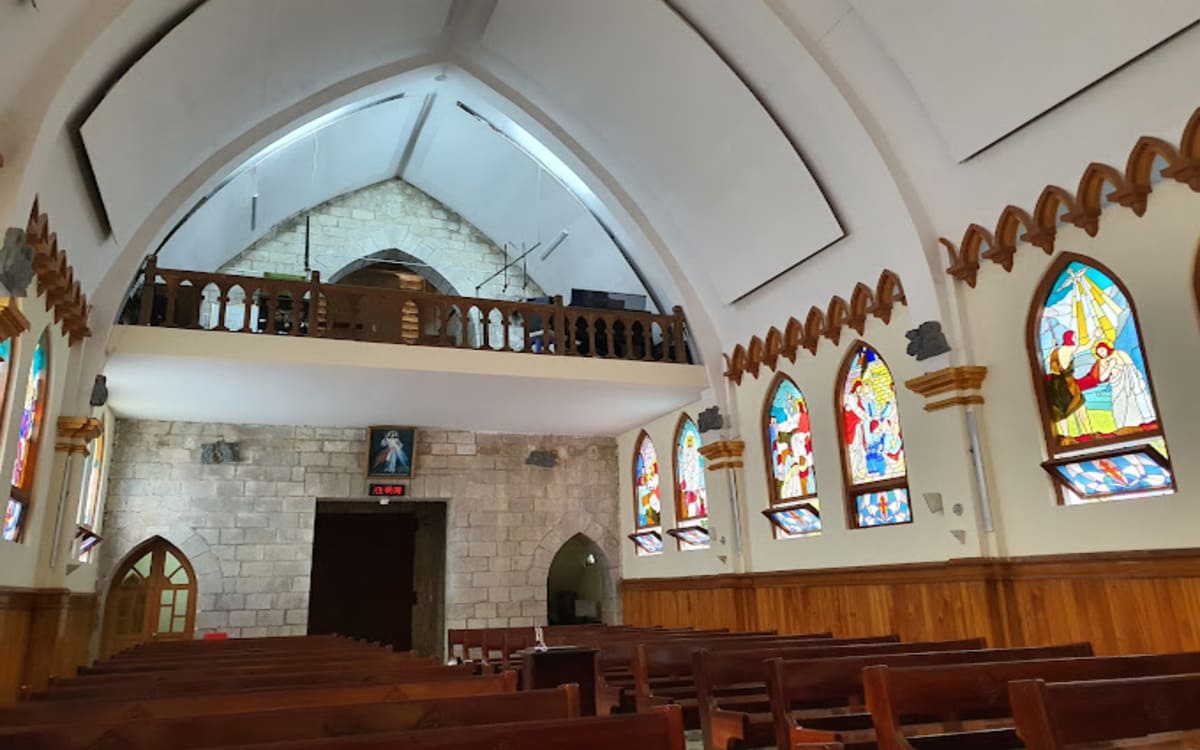 4 góc check-in "ăn ảnh" nhất tại Nhà Thờ Đá Sapa