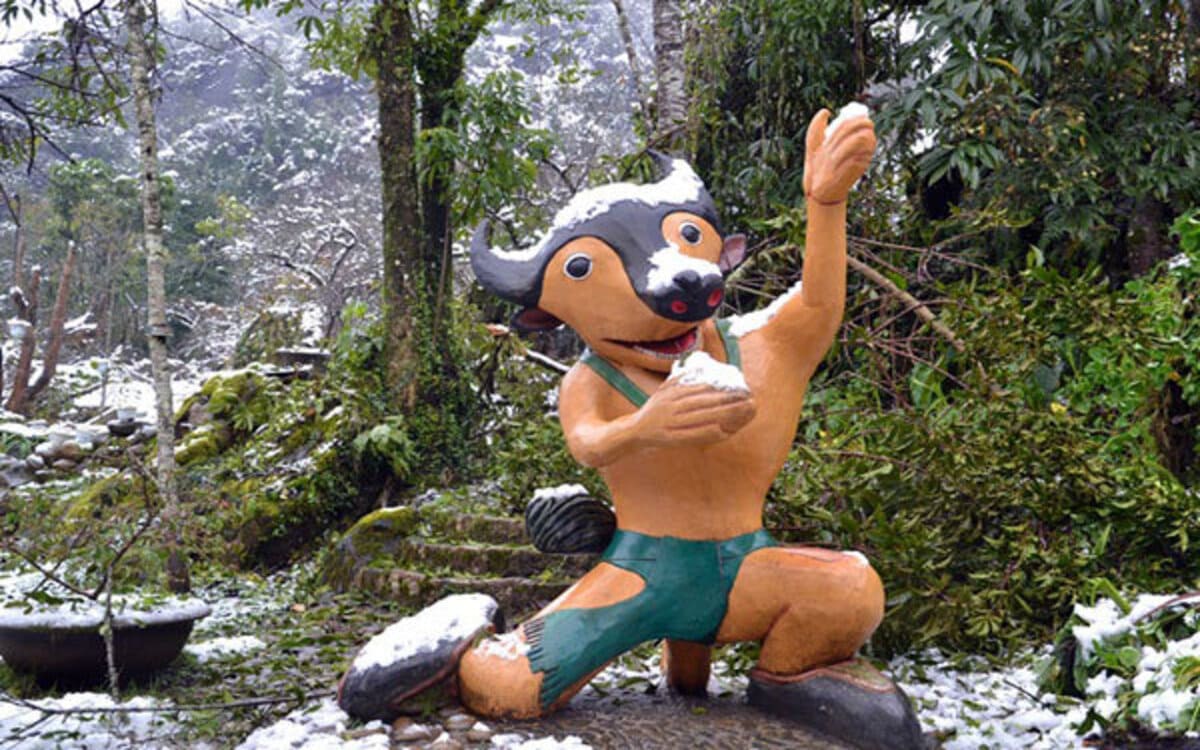 Vườn Tượng 12 Con Giáp tại Núi Hàm Rồng Sa Pa Lào Cai