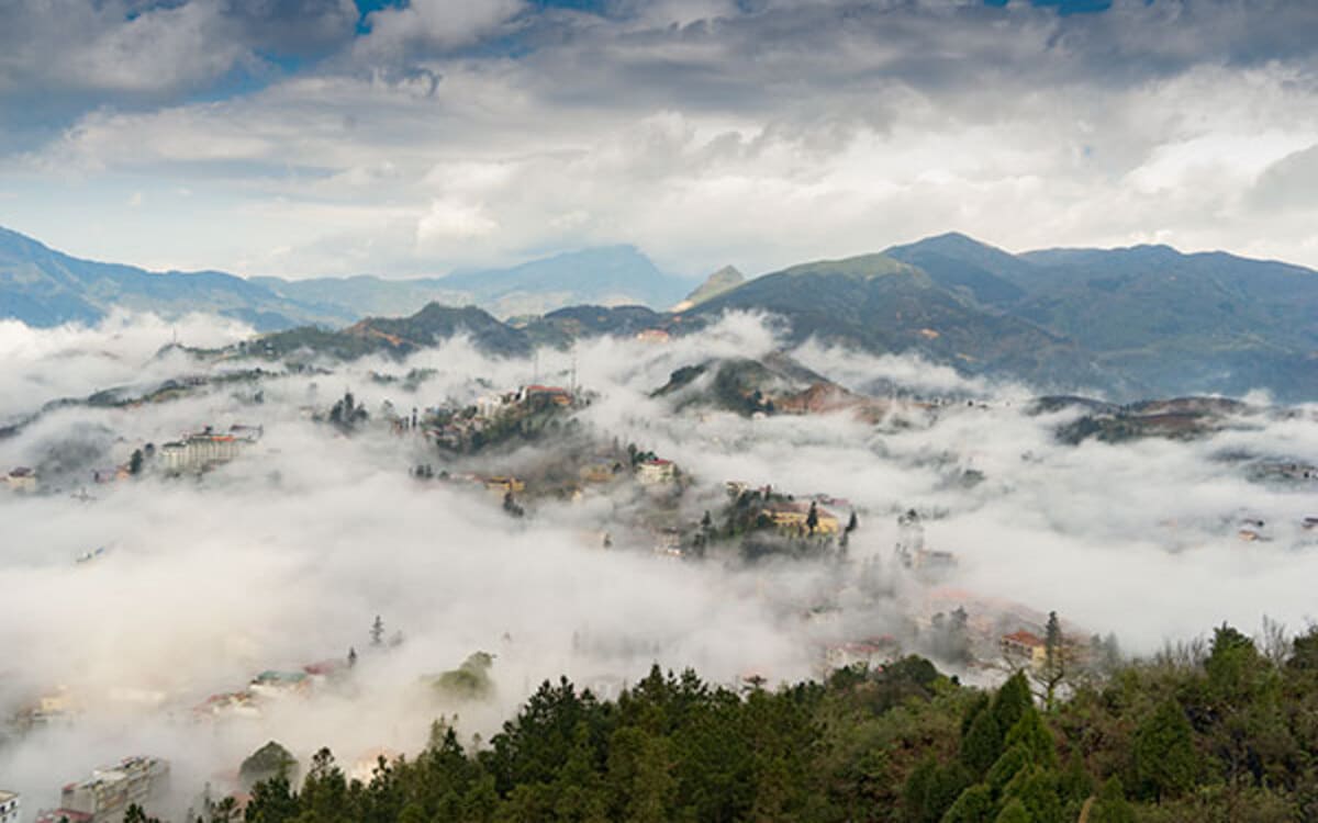 Sân Mây tại Núi Hàm Rồng Sa Pa Lào Cai