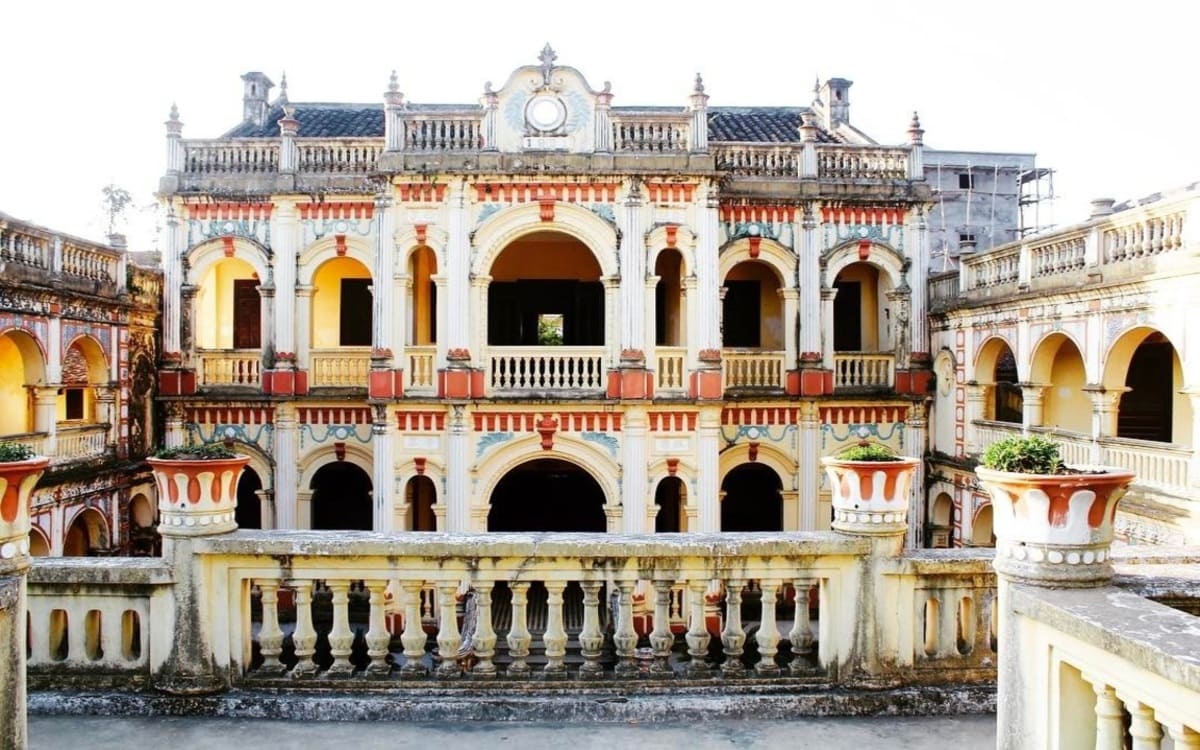 Hướng dẫn di chuyển & chi phí tham quan Dinh thự Hoàng A Tưởng